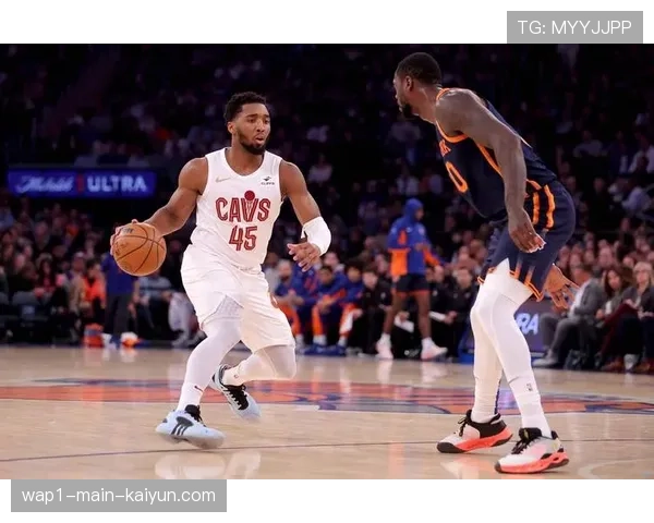 米切尔率骑士稳居东部前列 双塔阵容攻防效率跻身联盟前五